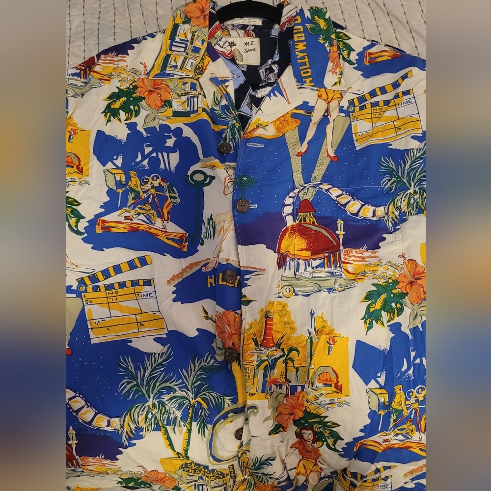 RETRO RUTHIE Mens short sleeve dress shirt.